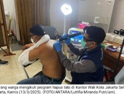 Warga Jaksel antusias ikut hapus tato