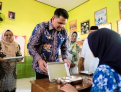 Dukung Program Prabowo, Bupati Uji Nurdin Bagikan MBG di SMPN 3 Bisaappu