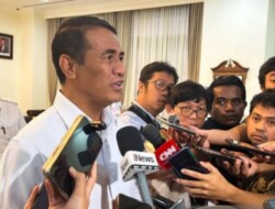 Mentan pecat dua pejabat main proyek dan salahgunakan wewenang