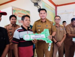 Bupati Bantaeng Beri Bantuan Zakat dan Dana Hibah untuk Baznas