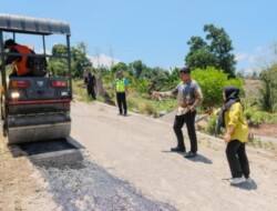 Bupati Bantaeng Tinjau Perbaikan Jalan Rusak di Sinoa