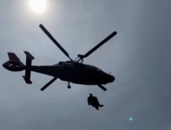 Evakuasi Udara Berhasil, 7 Paket Korban Pesawat Dievakuasi