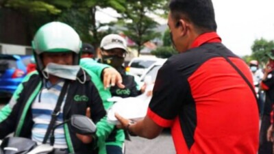 Jumat Berkah, Suara Imbang Bagi Takjil Buka Puasa