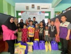 BMM Sul-Sel Bagikan Bingkisan Lebaran Ceria untuk Anak Yatim