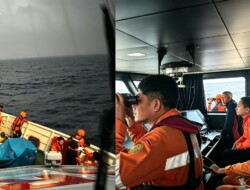20 Orang Belum Ditemukan, Area Dicari Meluas, Dua KRI Perkuat SAR
