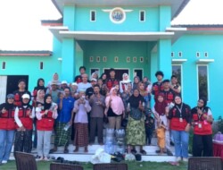 KKN Unhas Latih Petani Olah Limbah Jadi Pupuk