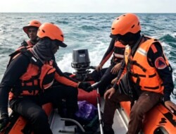 Hilang Saat Memilah Ikan, Akmal Jatuh ke Laut Pasi Mabborong