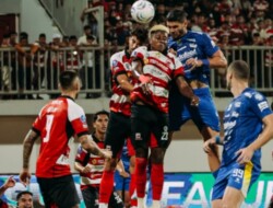 Gol Mitkov Menit 89′, Persib Bandung Tumbang di Madura