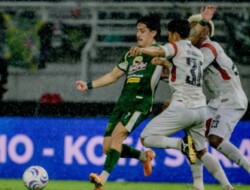 Tiga Gol Bajul Ijo Kalahkan Madura United